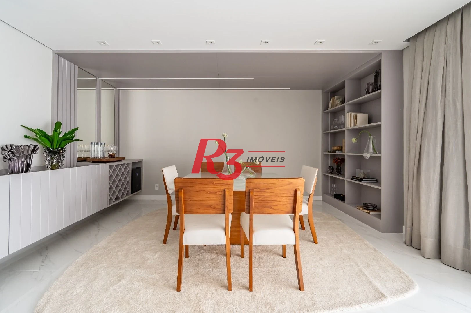 Apartamento de alto padrão com 3 suítes à venda, 234 m² por R$ 3.650.000 - Boqueirão - Santos/SP