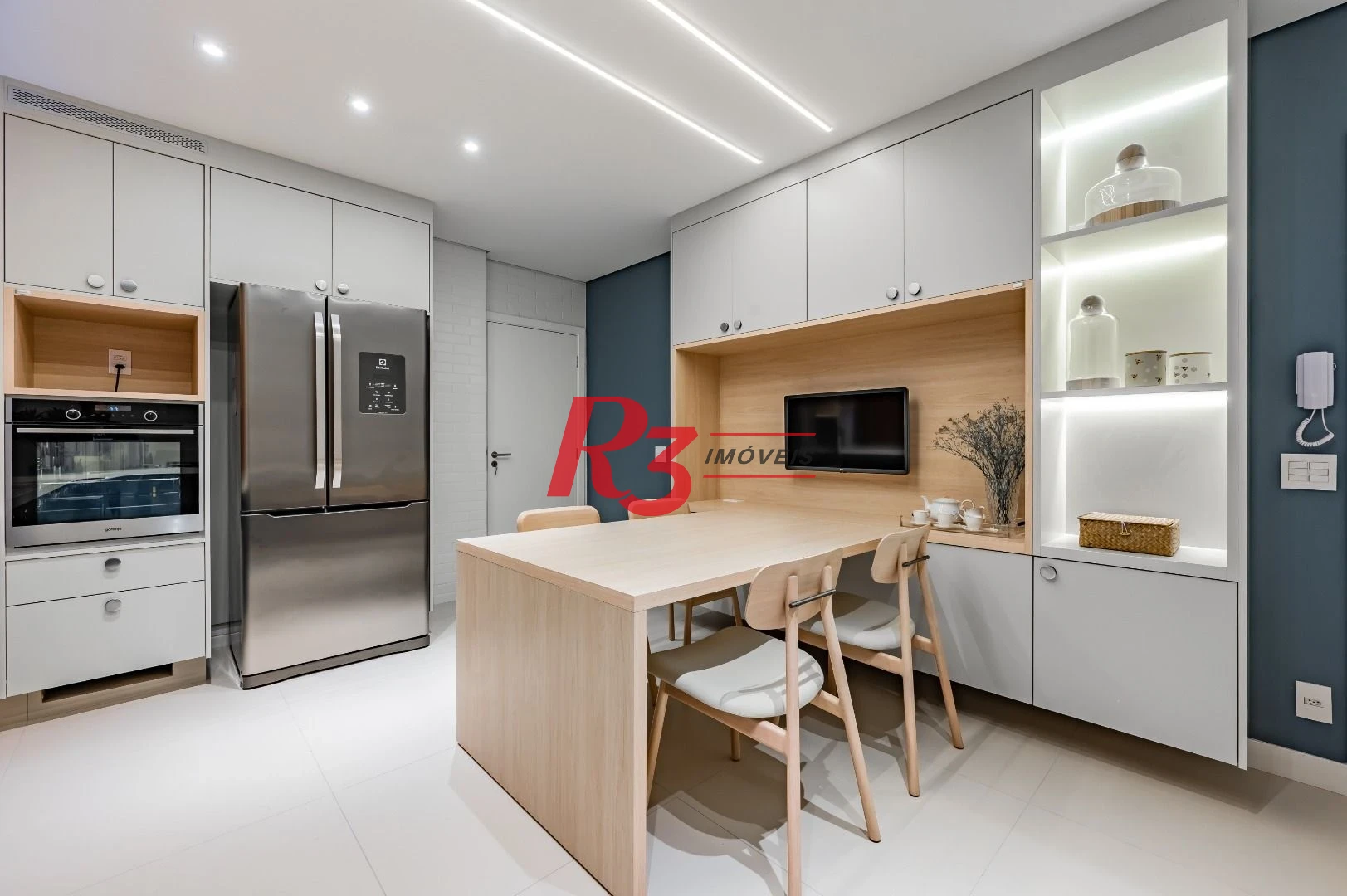 Apartamento de alto padrão com 3 suítes à venda, 234 m² por R$ 3.650.000 - Boqueirão - Santos/SP