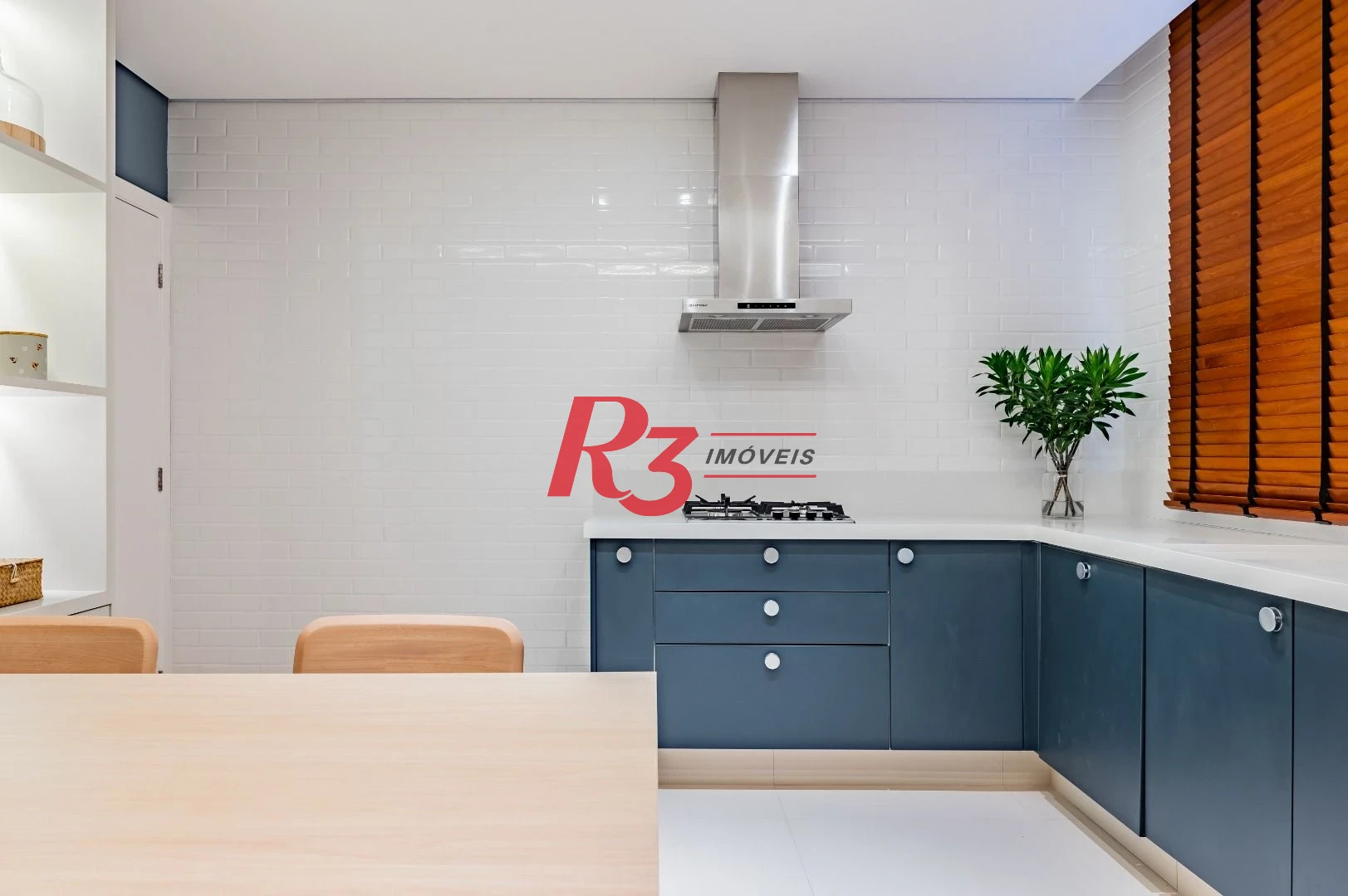 Apartamento de alto padrão com 3 suítes à venda, 234 m² por R$ 3.650.000 - Boqueirão - Santos/SP