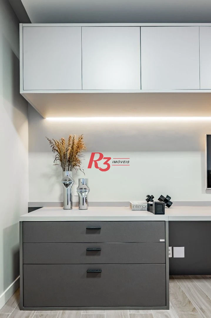 Apartamento de alto padrão com 3 suítes à venda, 234 m² por R$ 3.650.000 - Boqueirão - Santos/SP