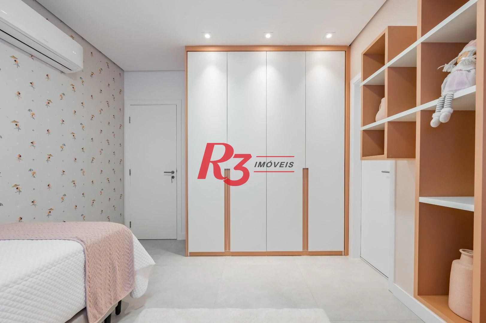 Apartamento de alto padrão com 3 suítes à venda, 234 m² por R$ 3.650.000 - Boqueirão - Santos/SP