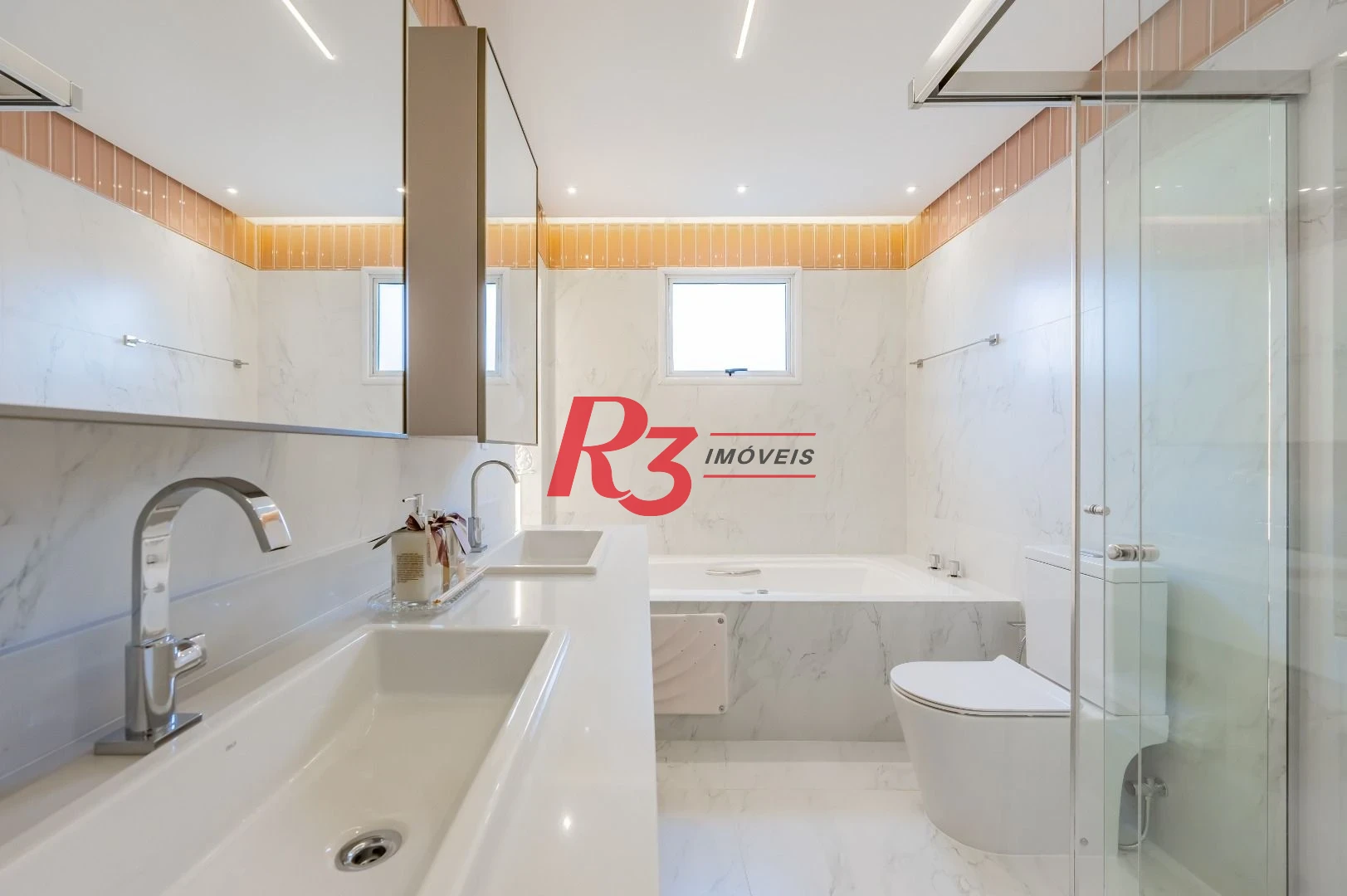 Apartamento de alto padrão com 3 suítes à venda, 234 m² por R$ 3.650.000 - Boqueirão - Santos/SP