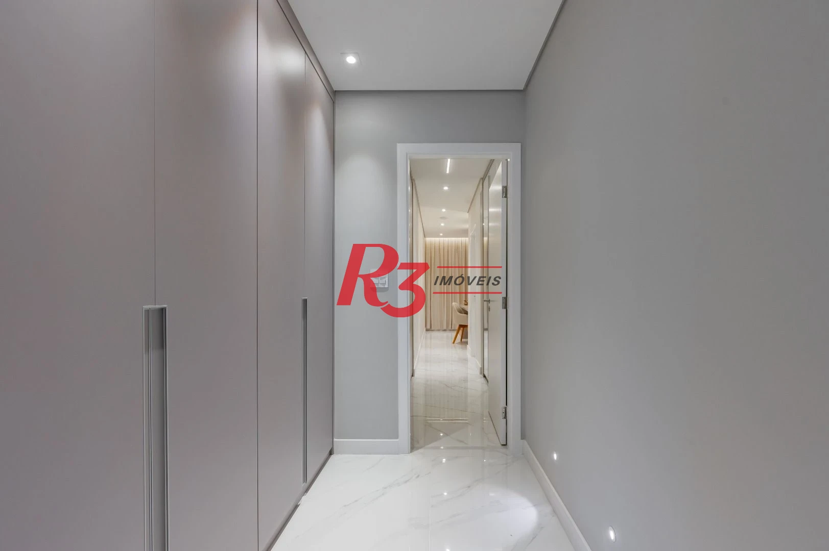 Apartamento de alto padrão com 3 suítes à venda, 234 m² por R$ 3.650.000 - Boqueirão - Santos/SP