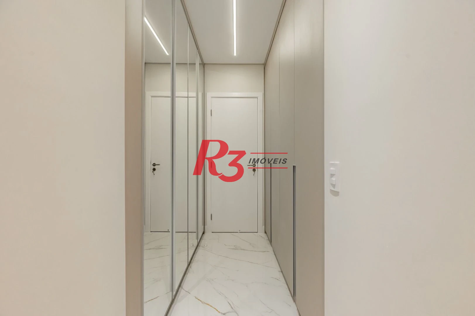 Apartamento de alto padrão com 3 suítes à venda, 234 m² por R$ 3.650.000 - Boqueirão - Santos/SP