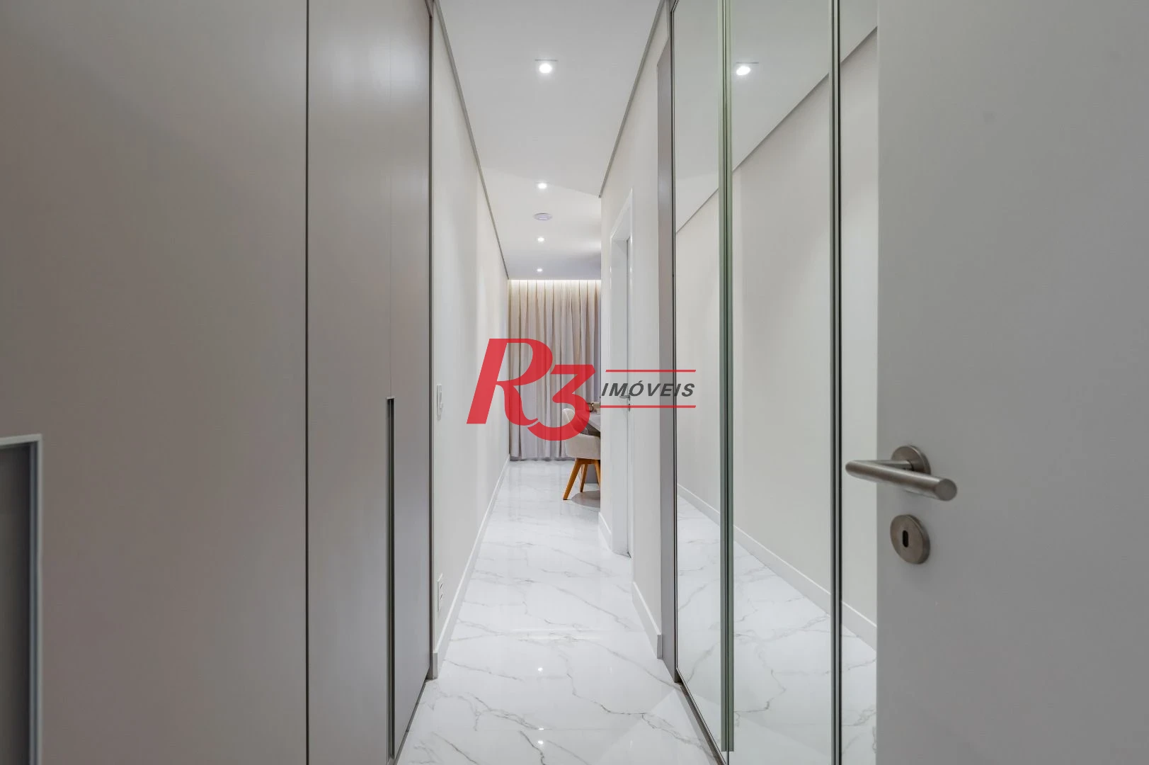 Apartamento de alto padrão com 3 suítes à venda, 234 m² por R$ 3.650.000 - Boqueirão - Santos/SP