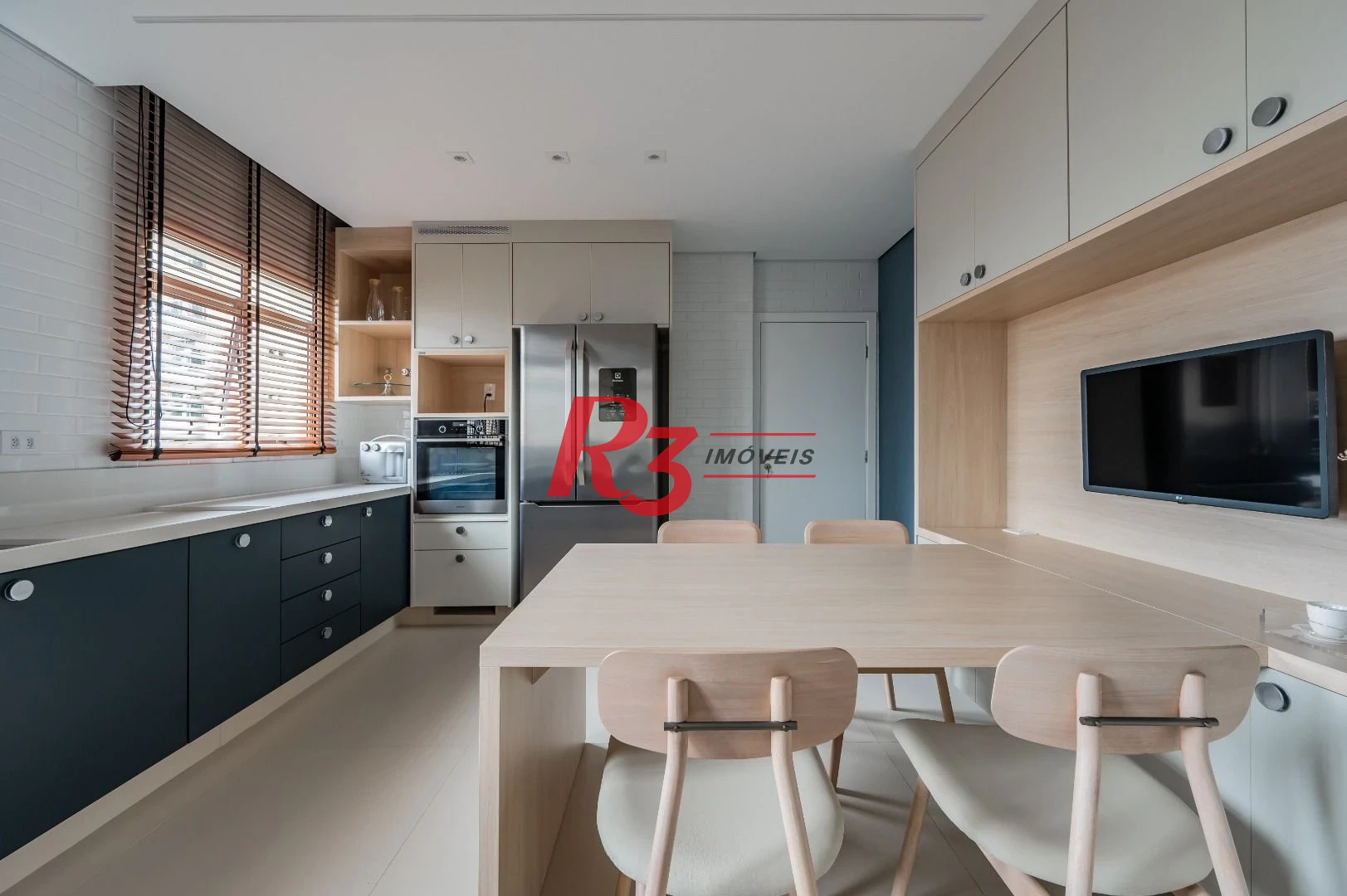 Apartamento de alto padrão com 3 suítes à venda, 234 m² por R$ 3.650.000 - Boqueirão - Santos/SP