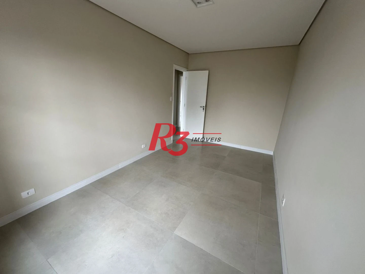 Cobertura à venda, 240 m² por R$ 1.370.000,00 - Embaré - Santos/SP