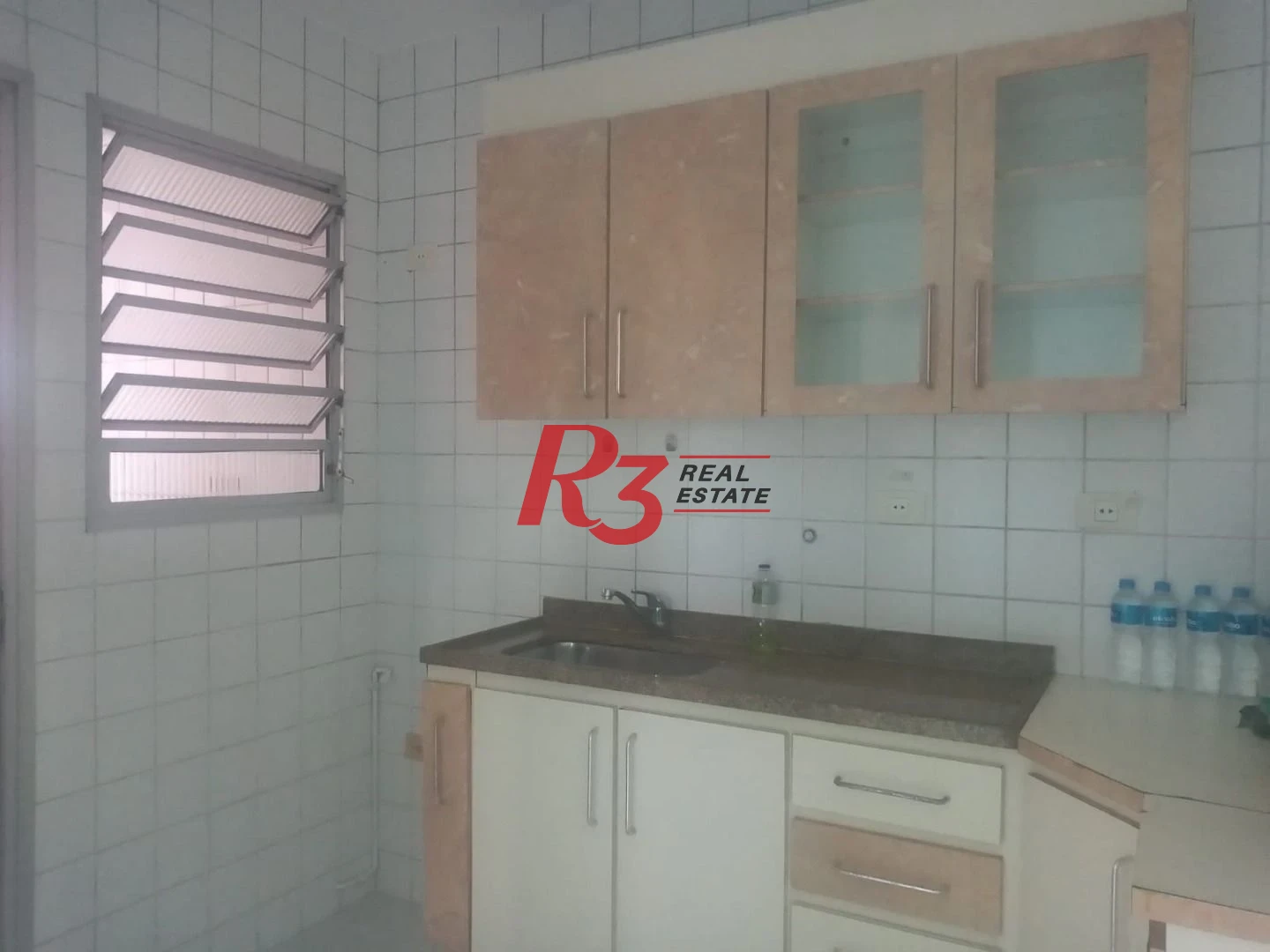 Apartamento com 2 dormitórios para alugar, 70 m² por R$ 2.900,00/mês - Itararé - São Vicente/SP