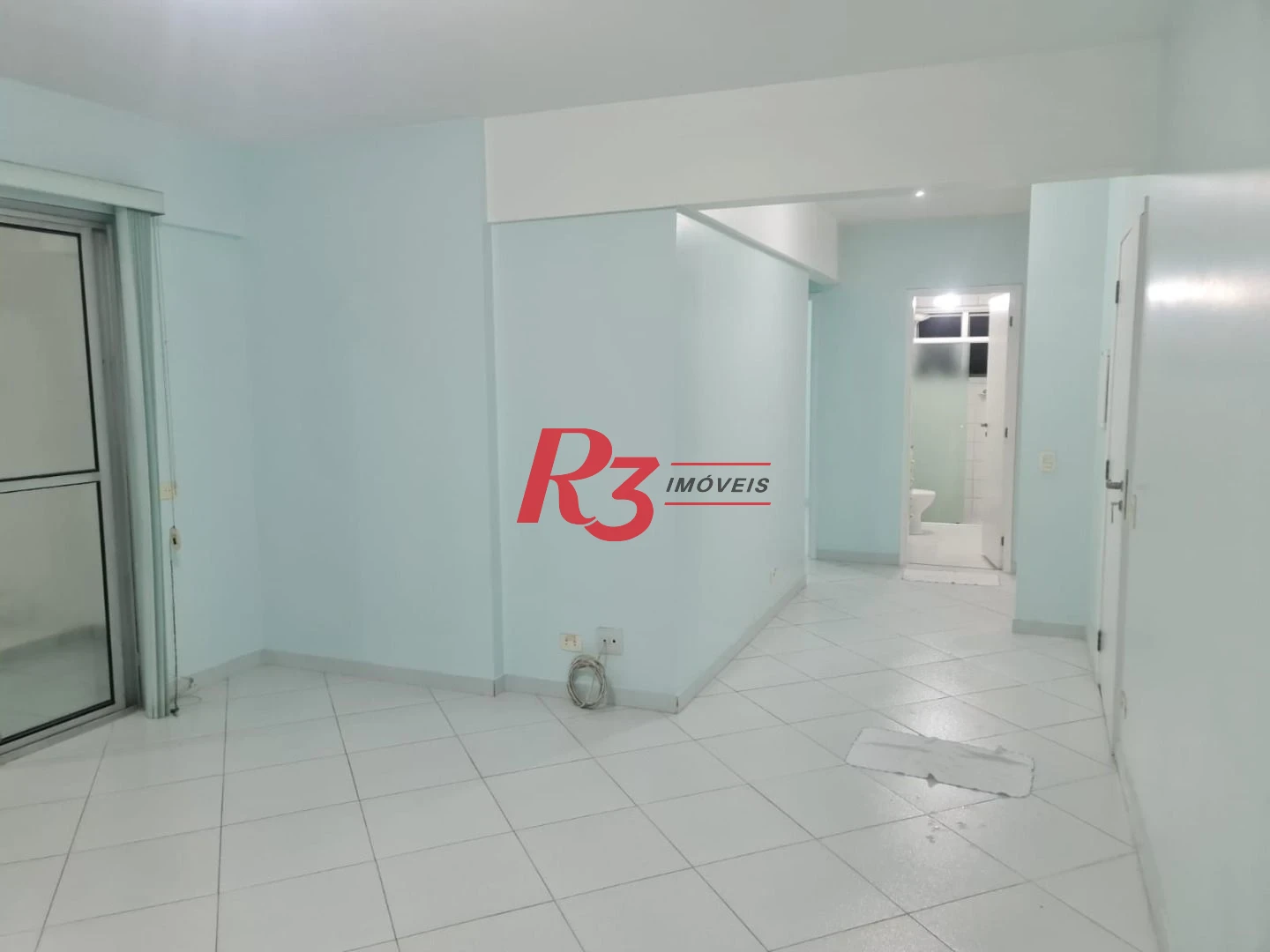 Apartamento com 2 dormitórios para alugar, 70 m² por R$ 3.000,00/mês - Itararé - São Vicente/SP