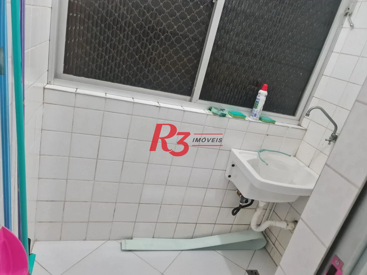 Apartamento com 2 dormitórios para alugar, 70 m² por R$ 3.000,00/mês - Itararé - São Vicente/SP