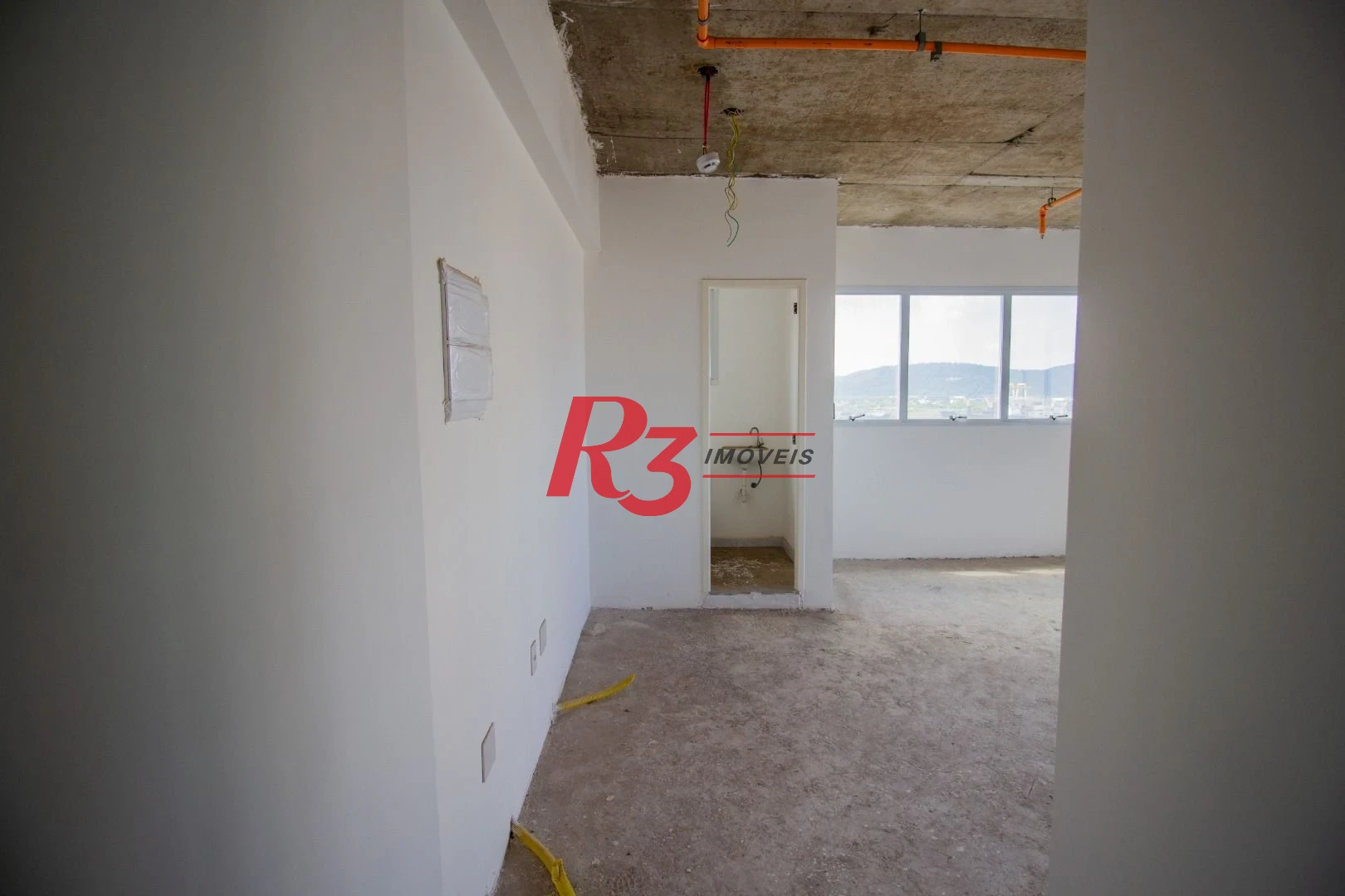 Sala à venda, 30 m² por R$ 286.710,00 - Ponta da Praia - Santos/SP
