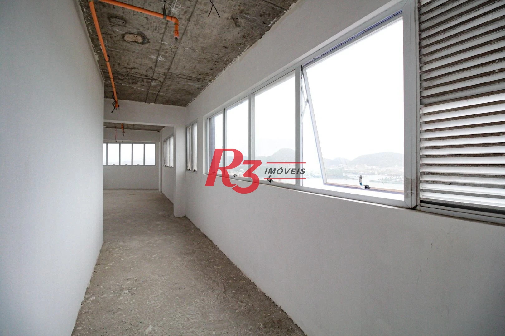 Sala para alugar, 35 m² por R$ 3.900,00/mês - Ponta da Praia - Santos/SP