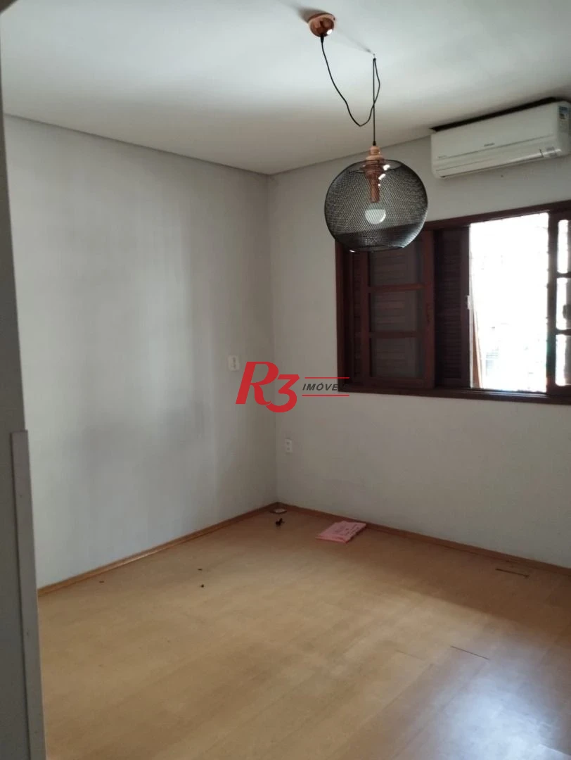 Sobrado à venda, 247 m² por R$ 1.750.000,00 - José Menino - Santos/SP