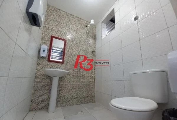 Sobrado com 3 dormitórios à venda, 240 m² por R$ 1.170.000,00 - Campo Grande - Santos/SP