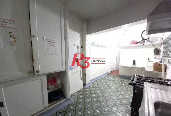 Sobrado com 3 dormitórios à venda, 240 m² por R$ 1.170.000,00 - Campo Grande - Santos/SP
