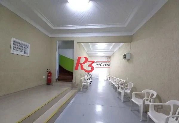 Sobrado com 3 dormitórios à venda, 240 m² por R$ 1.170.000,00 - Campo Grande - Santos/SP