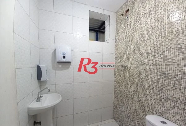 Sobrado com 3 dormitórios à venda, 240 m² por R$ 1.170.000,00 - Campo Grande - Santos/SP