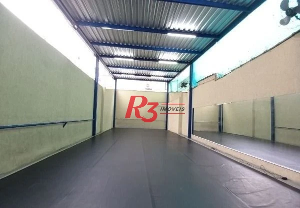 Sobrado com 3 dormitórios à venda, 240 m² por R$ 1.170.000,00 - Campo Grande - Santos/SP