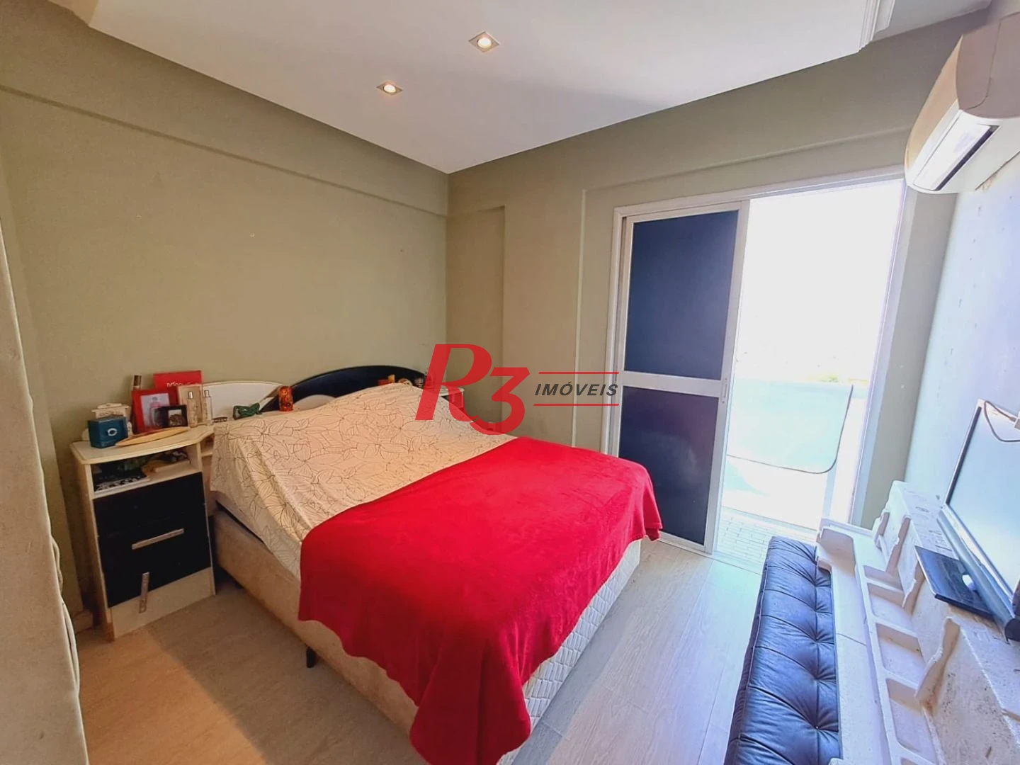 Apartamento com 2 dormitórios à venda, 75 m² por R$ 530.000,00 - Campo Grande - Santos/SP
