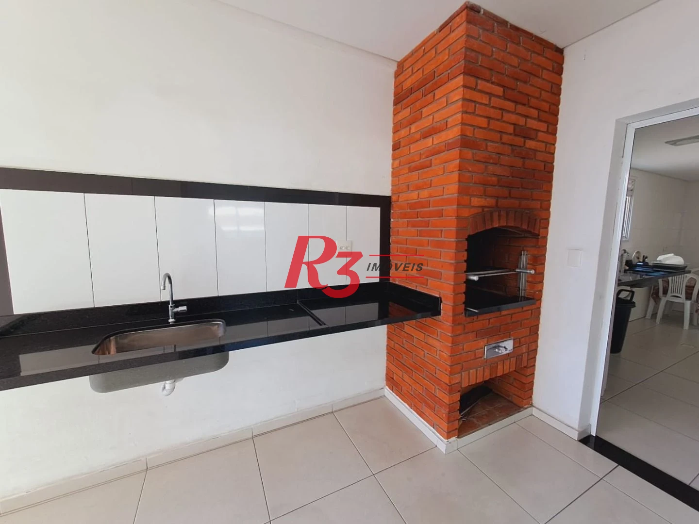 Apartamento com 2 dormitórios à venda, 75 m² por R$ 530.000,00 - Campo Grande - Santos/SP
