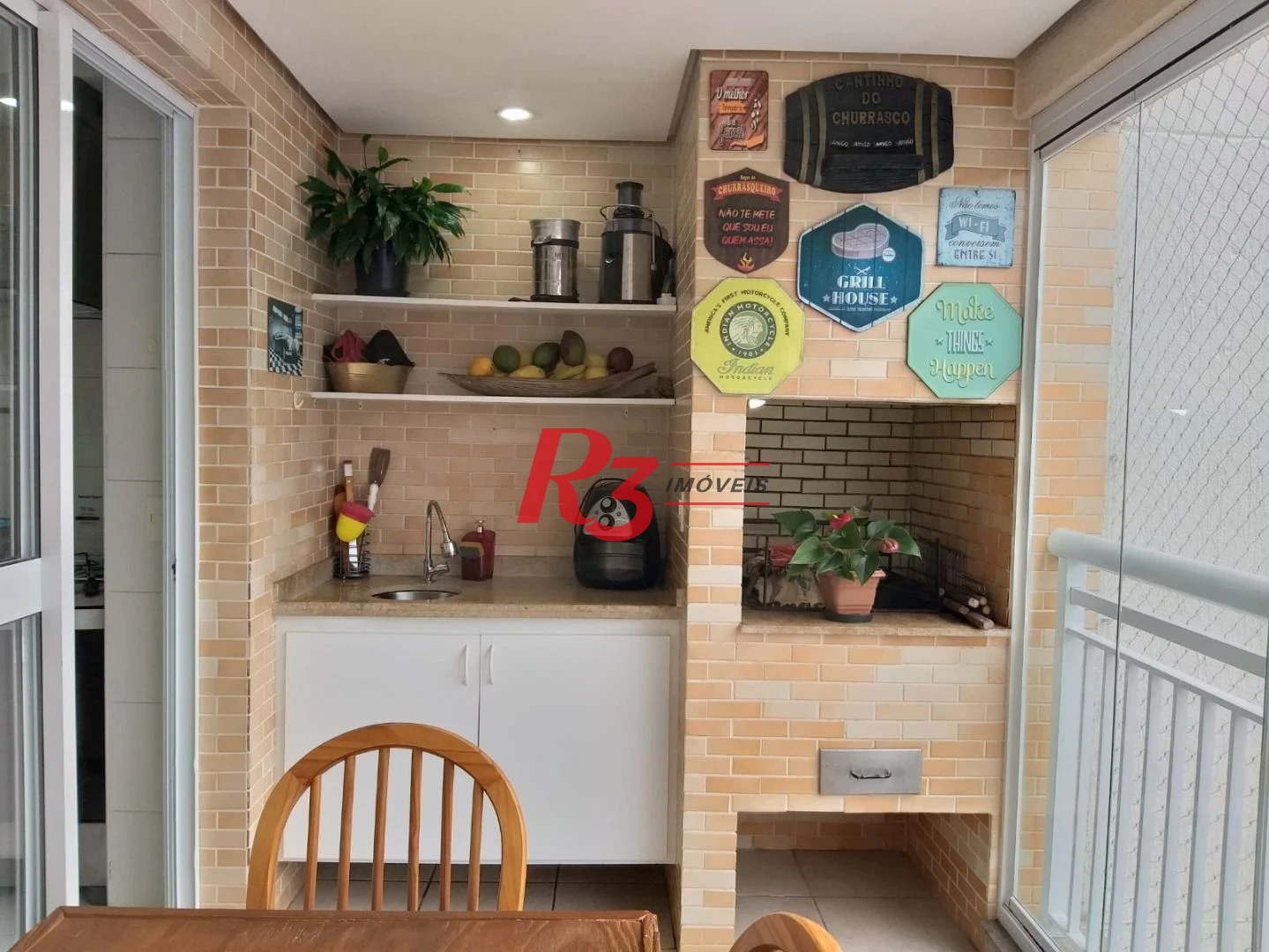 Apartamento com 3 dormitórios à venda, 130 m² por R$ 1.900.000,00 - Gonzaga - Santos/SP
