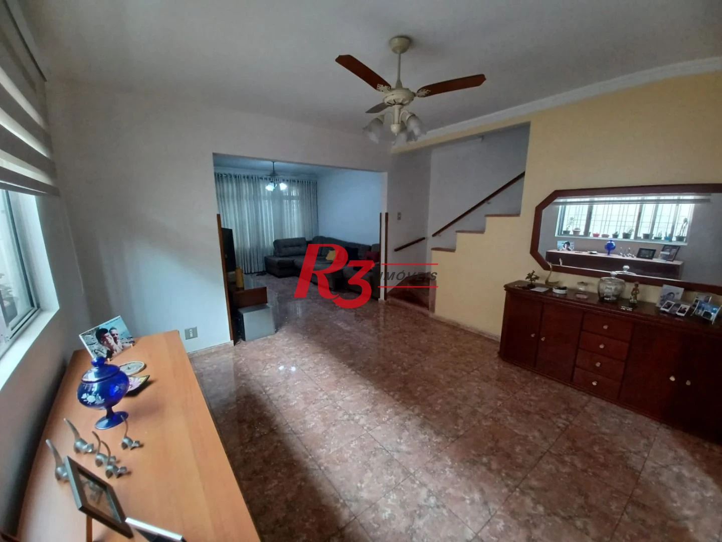 Casa com 3 dormitórios à venda, 157 m² por R$ 945.000,00 - Encruzilhada - Santos/SP