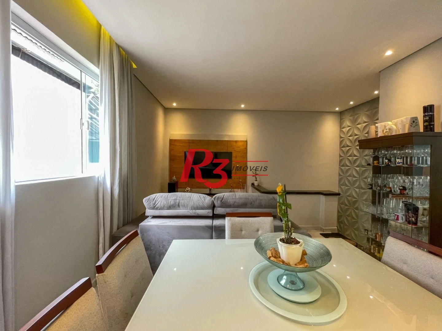 Sobrado à venda, 73 m² por R$ 564.000,00 - Boqueirão - Santos/SP