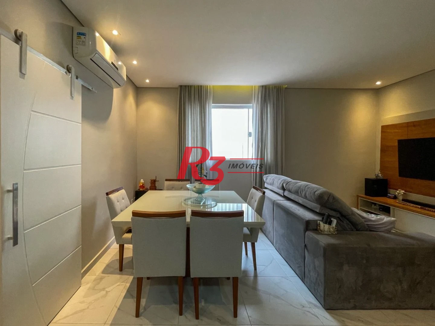 Sobrado à venda, 73 m² por R$ 564.000,00 - Boqueirão - Santos/SP