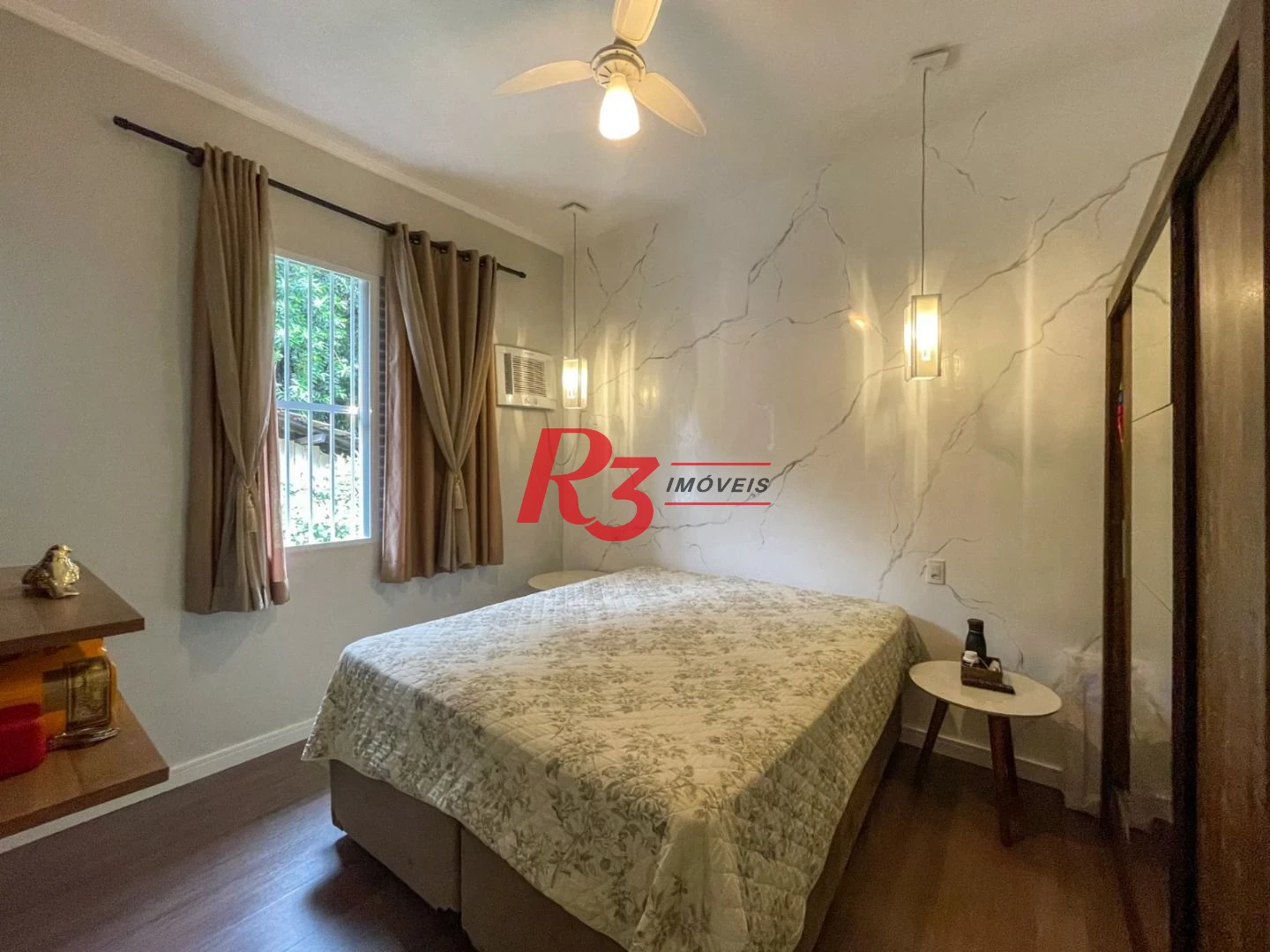 Sobrado à venda, 73 m² por R$ 564.000,00 - Boqueirão - Santos/SP