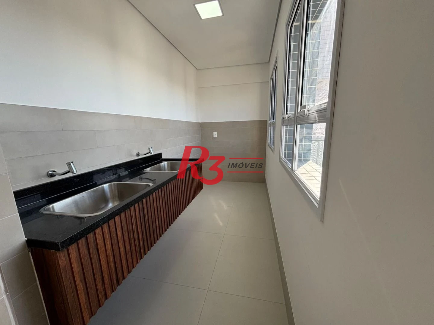 Apartamento mobiliado novo  com 2 suites lazer total para locação   por R$ 7.200/mês - Boqueirão - Santos/SP