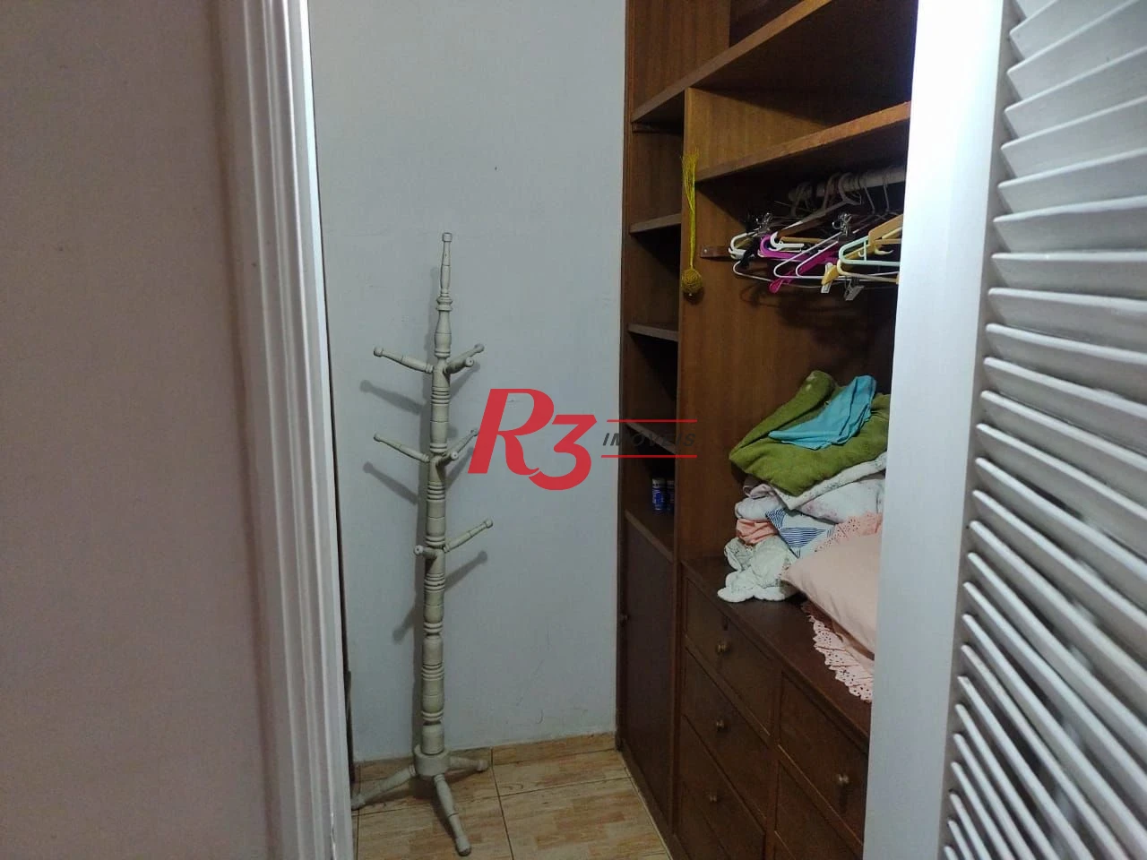 Apartamento com 3 dormitórios à venda, 239 m² por R$ 1.650.000,00 - Gonzaga - Santos/SP