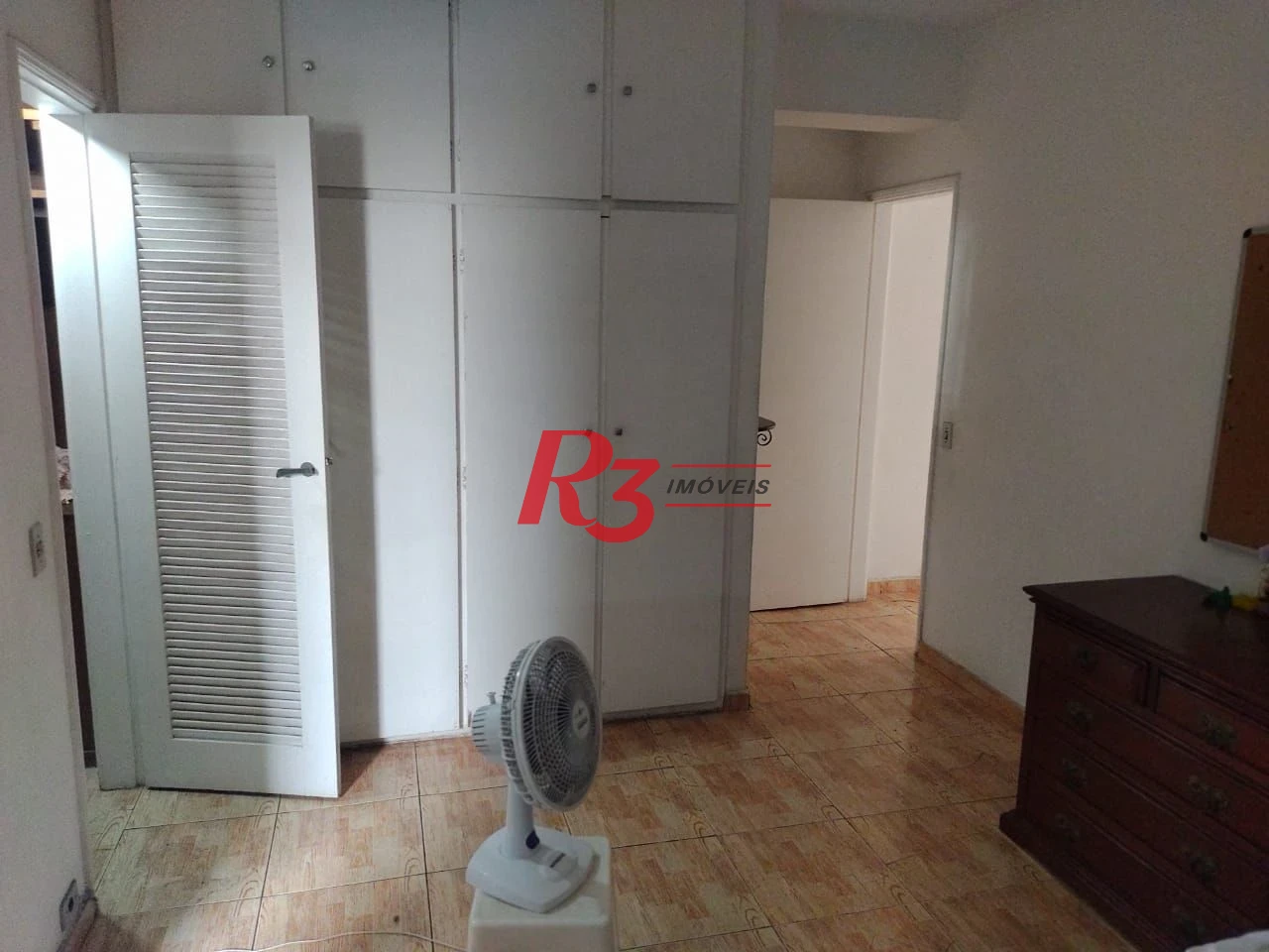 Apartamento com 3 dormitórios à venda, 239 m² por R$ 1.650.000,00 - Gonzaga - Santos/SP