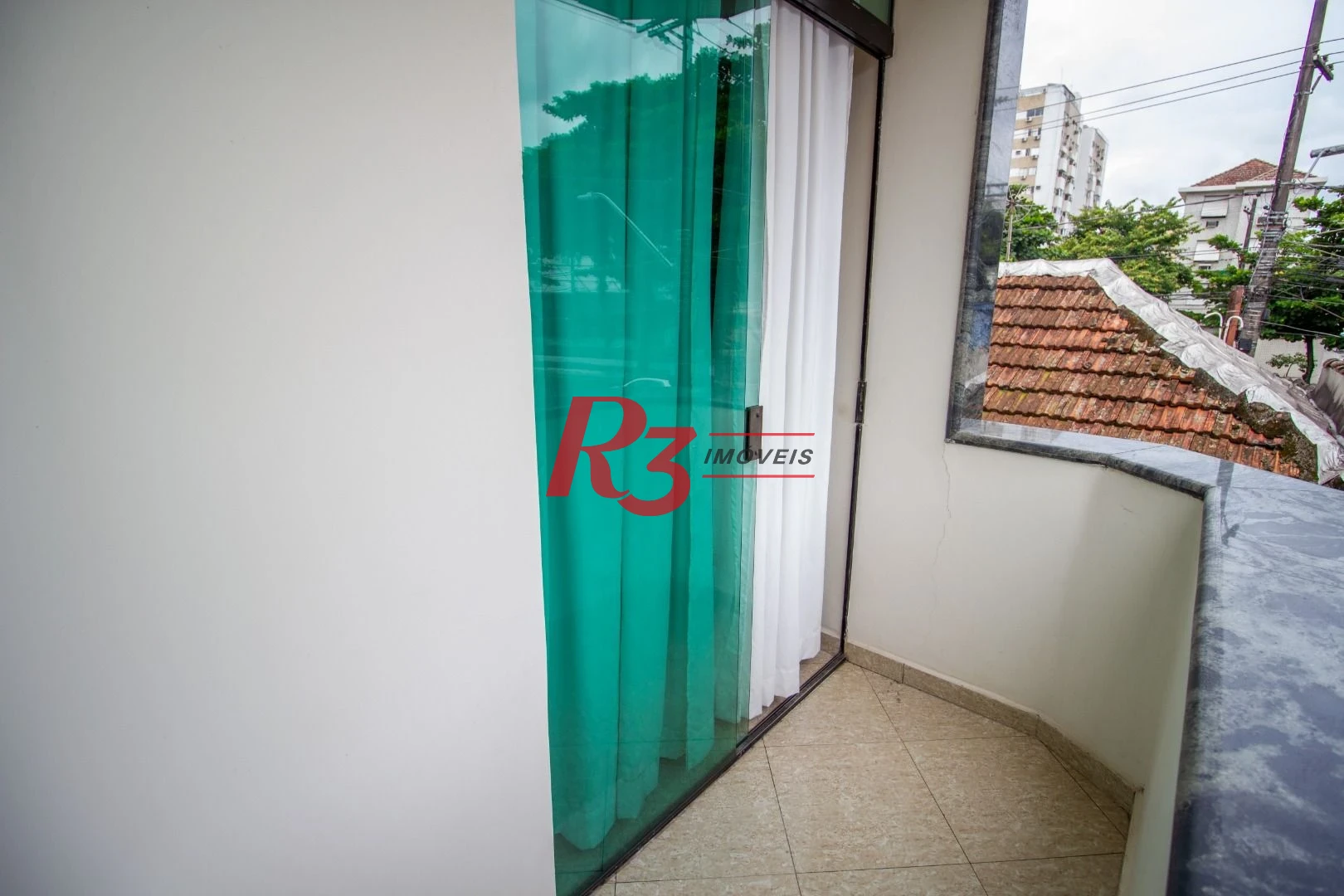 Casa com 3 dormitórios à venda, 189 m² por R$ 1.350.000,00 - Embaré - Santos/SP