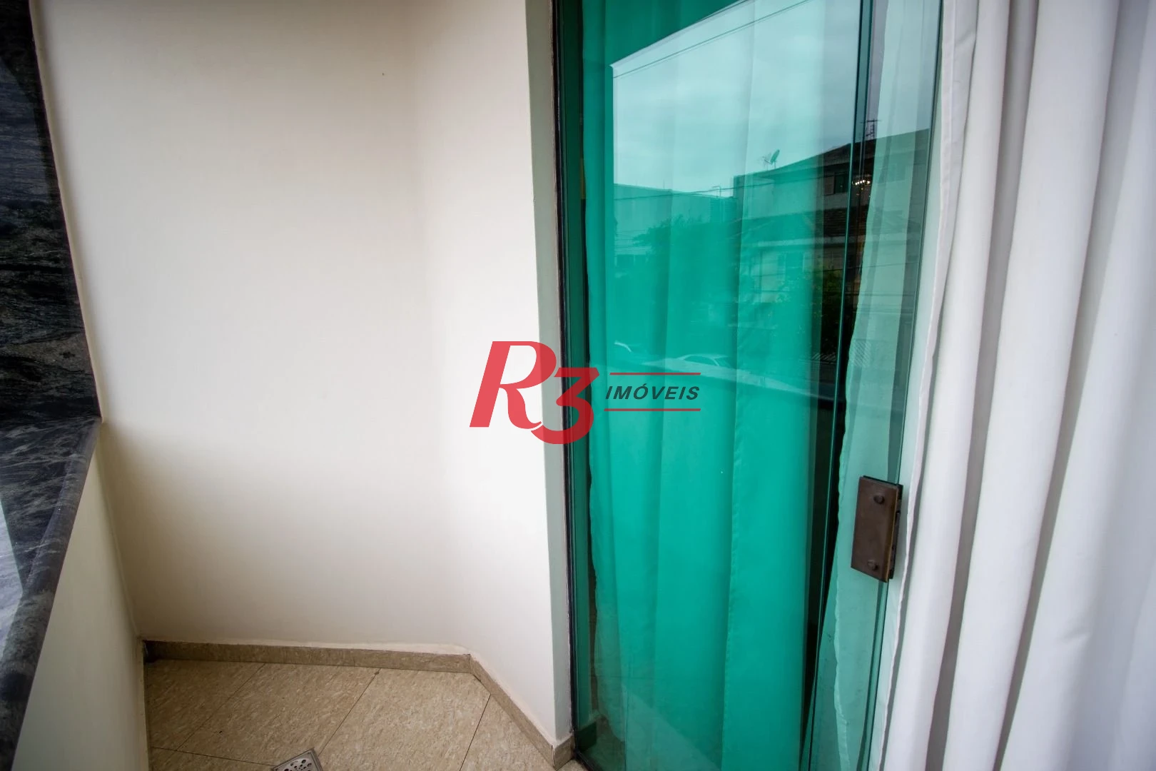 Casa com 3 dormitórios à venda, 189 m² por R$ 1.350.000,00 - Embaré - Santos/SP