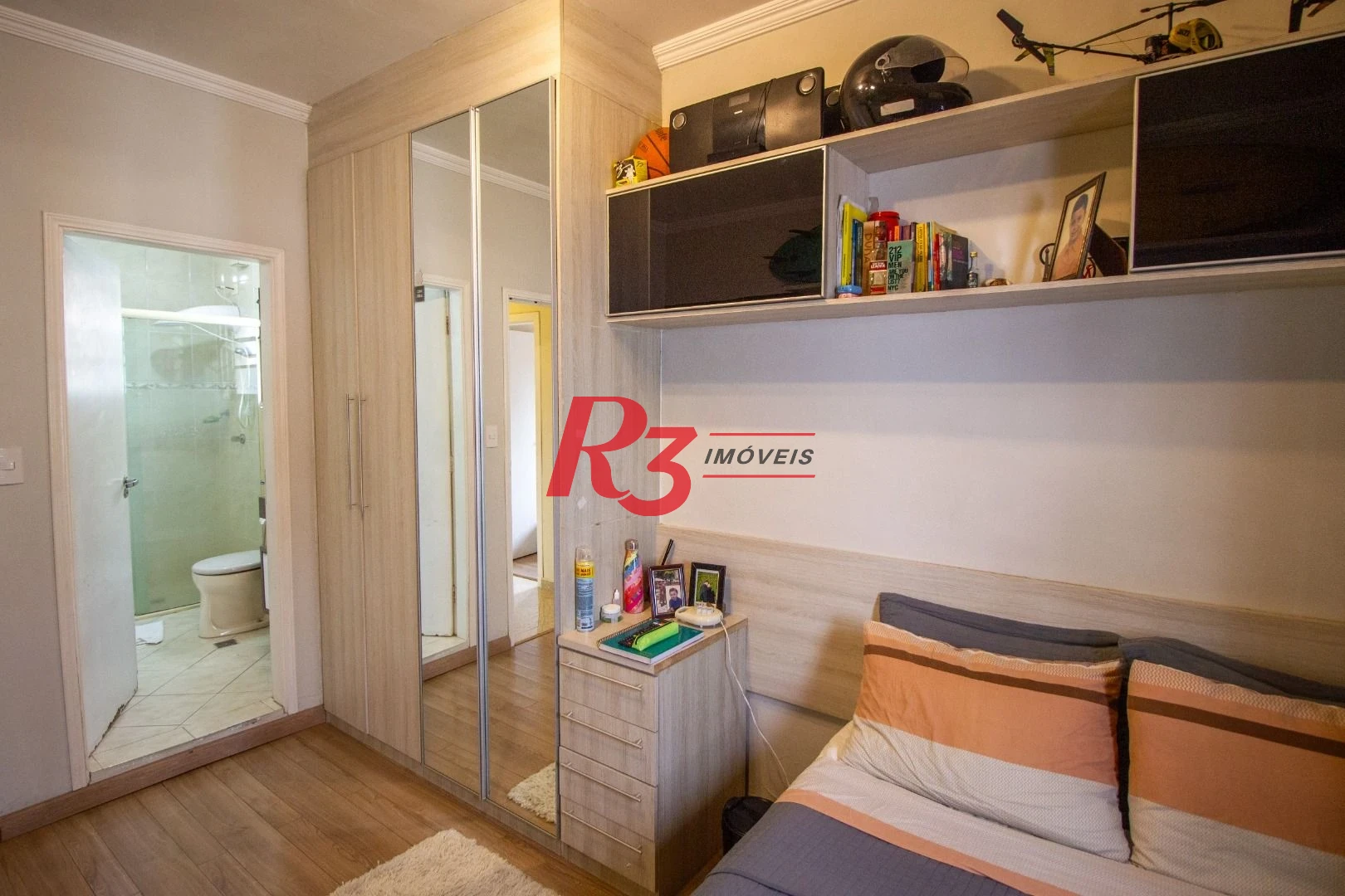 Casa com 3 dormitórios à venda, 189 m² por R$ 1.350.000,00 - Embaré - Santos/SP