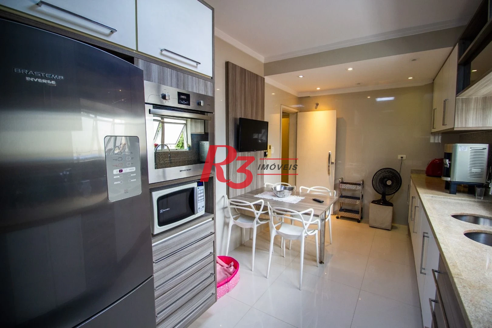Casa com 3 dormitórios à venda, 189 m² por R$ 1.350.000,00 - Embaré - Santos/SP