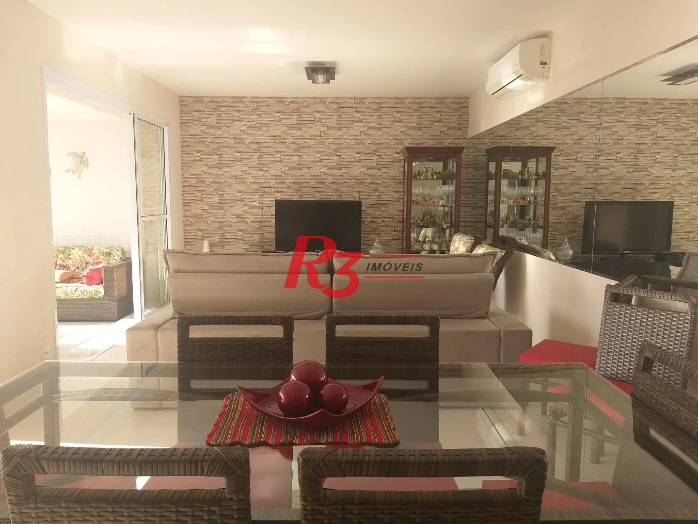 Apartamento com 3 dormitórios à venda, 158 m² por R$ 1.050.000,00 - Enseada - Guarujá/SP