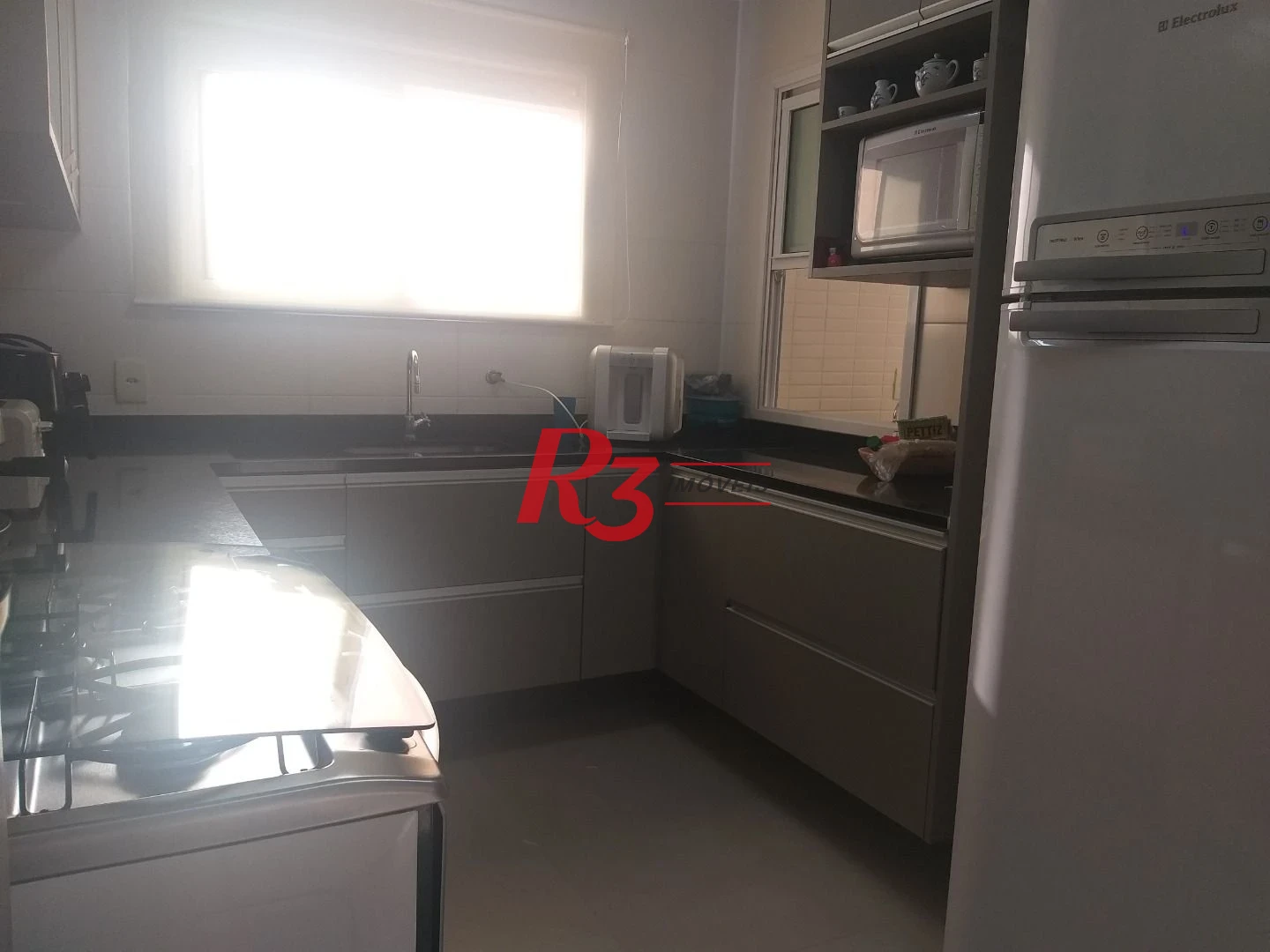 Apartamento com 3 dormitórios à venda, 158 m² por R$ 1.050.000,00 - Enseada - Guarujá/SP