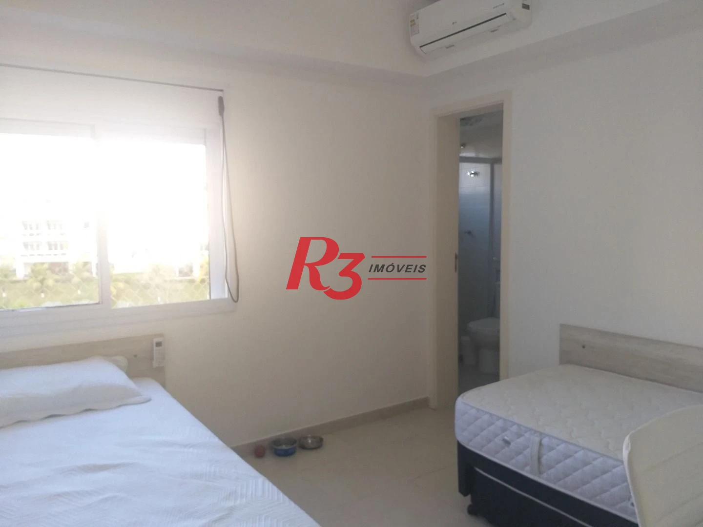 Apartamento com 3 dormitórios à venda, 158 m² por R$ 1.050.000,00 - Enseada - Guarujá/SP