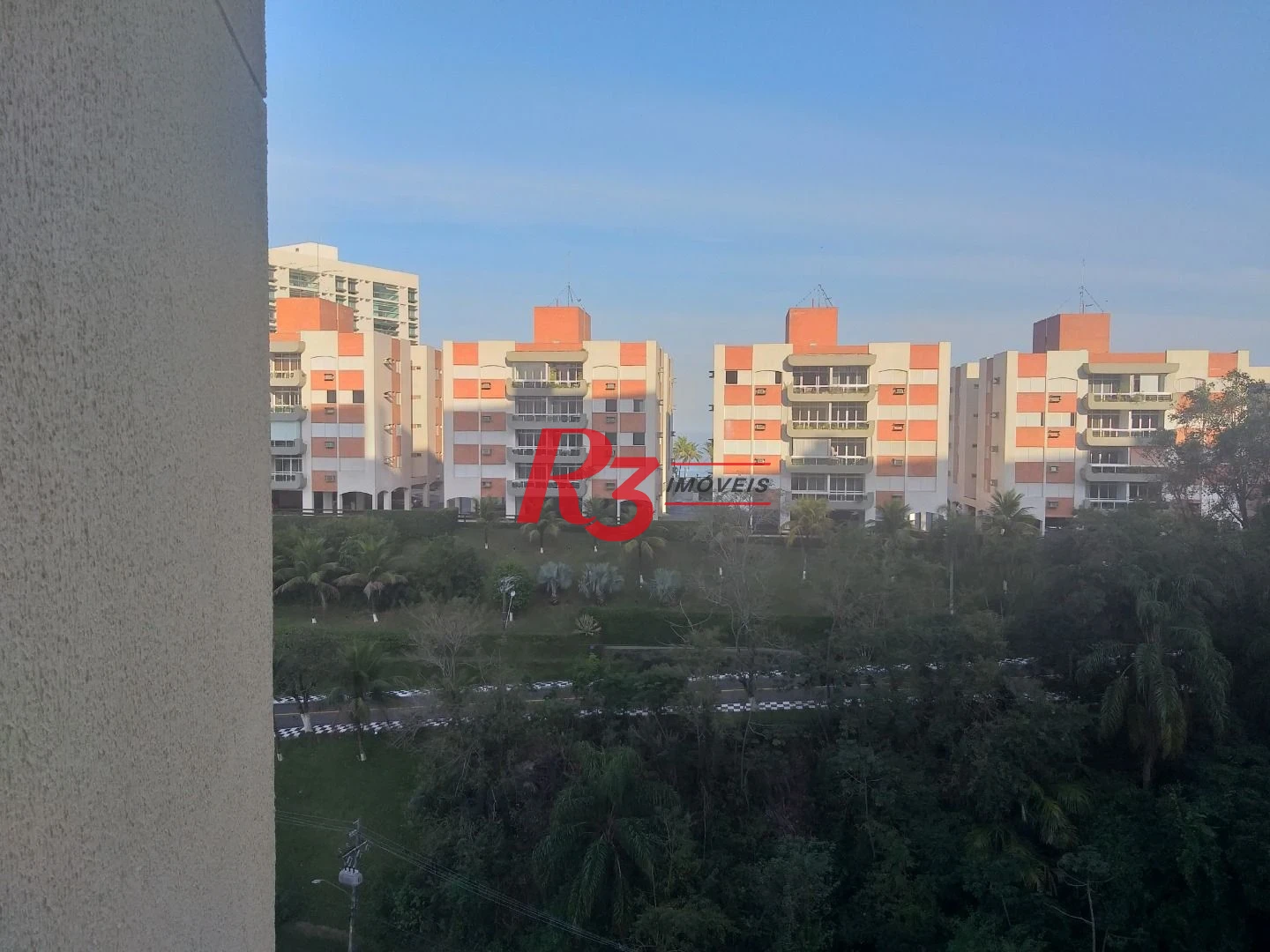 Apartamento com 3 dormitórios à venda, 158 m² por R$ 1.050.000,00 - Enseada - Guarujá/SP