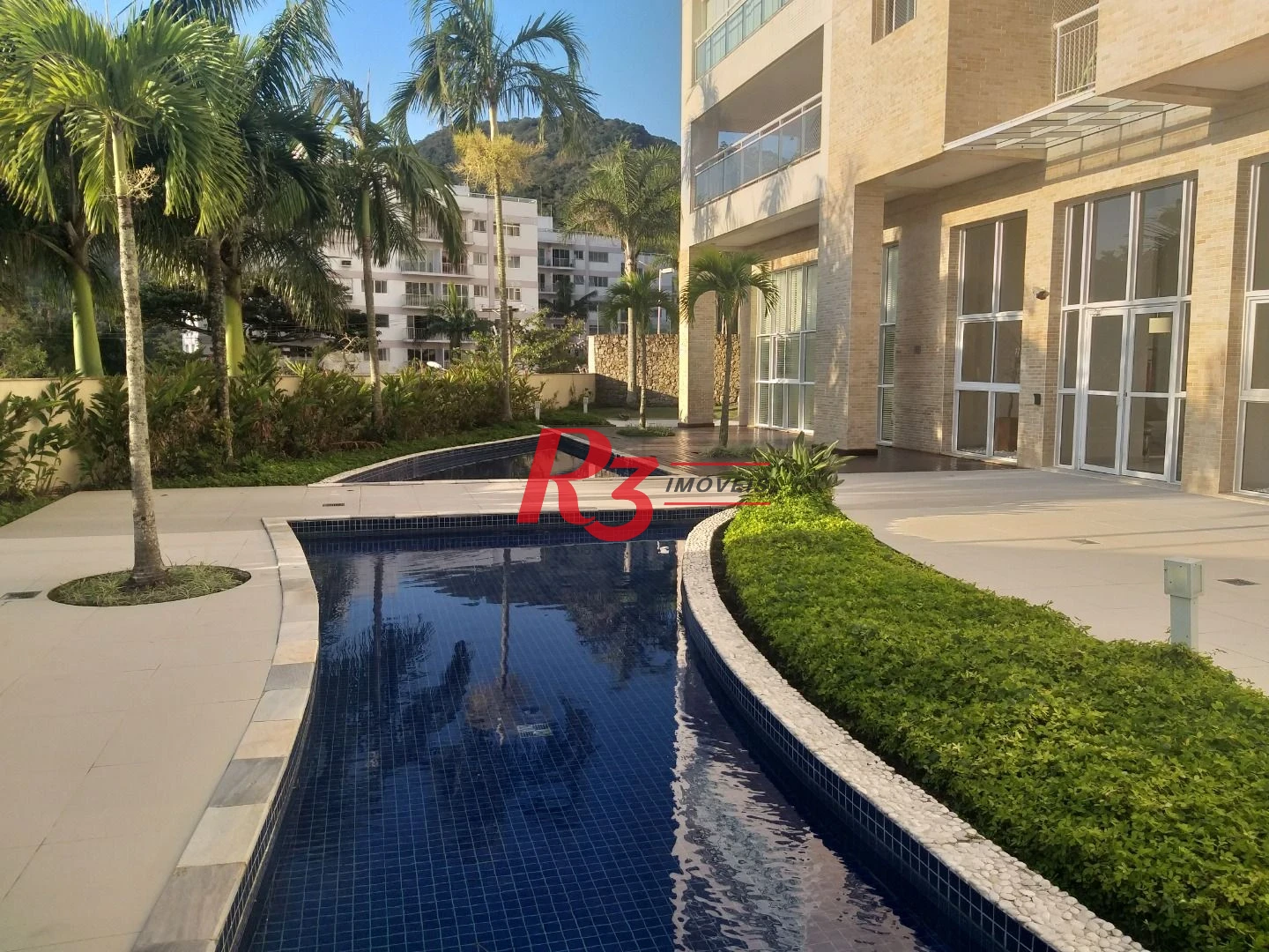 Apartamento com 3 dormitórios à venda, 158 m² por R$ 1.050.000,00 - Enseada - Guarujá/SP