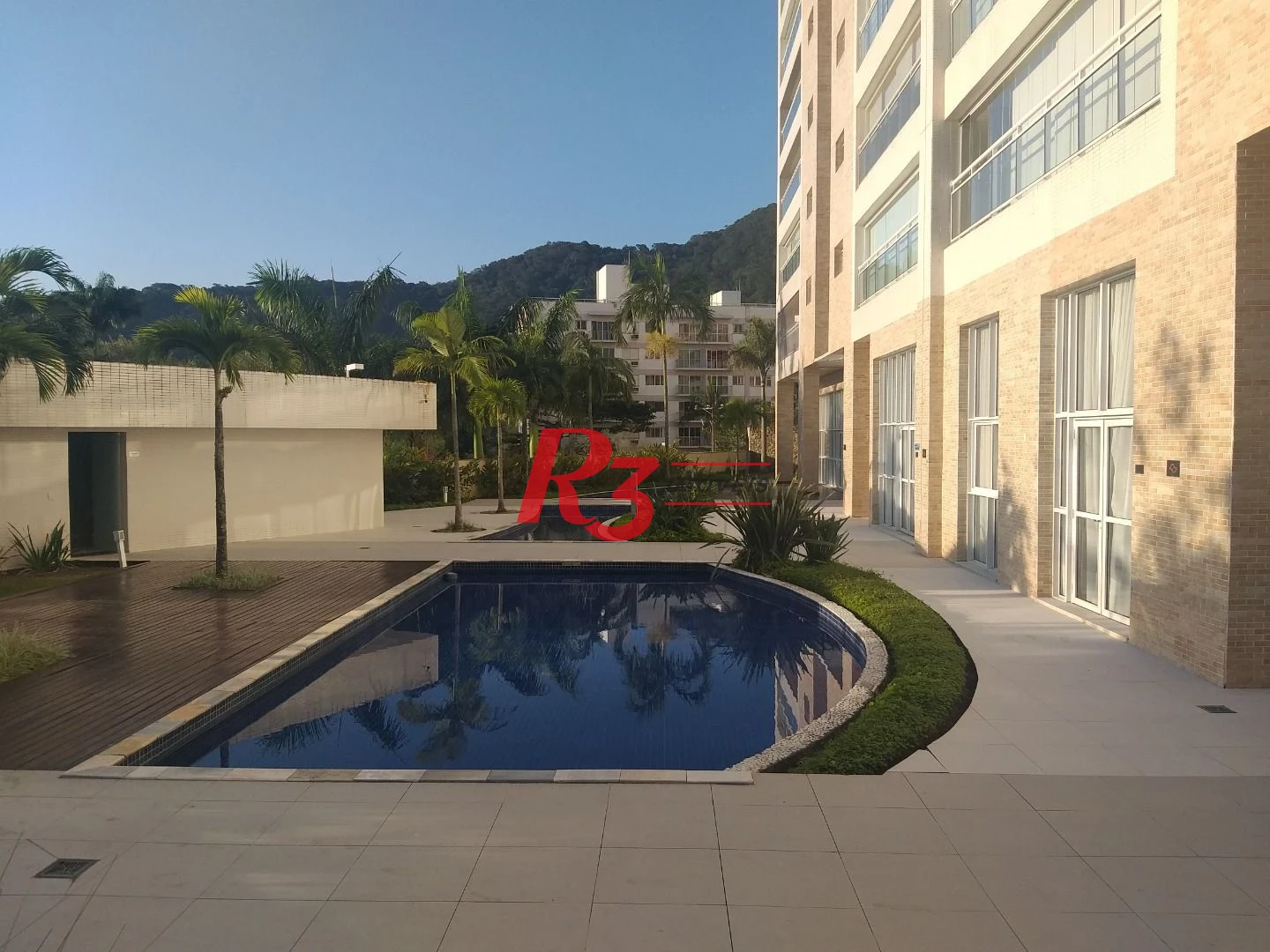 Apartamento com 3 dormitórios à venda, 158 m² por R$ 1.050.000,00 - Enseada - Guarujá/SP