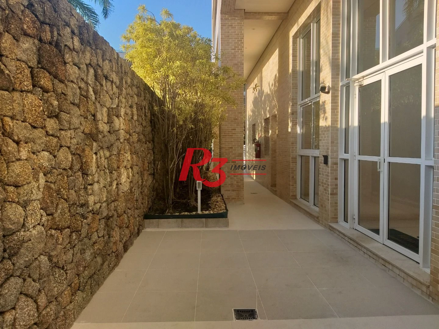 Apartamento com 3 dormitórios à venda, 158 m² por R$ 1.050.000,00 - Enseada - Guarujá/SP
