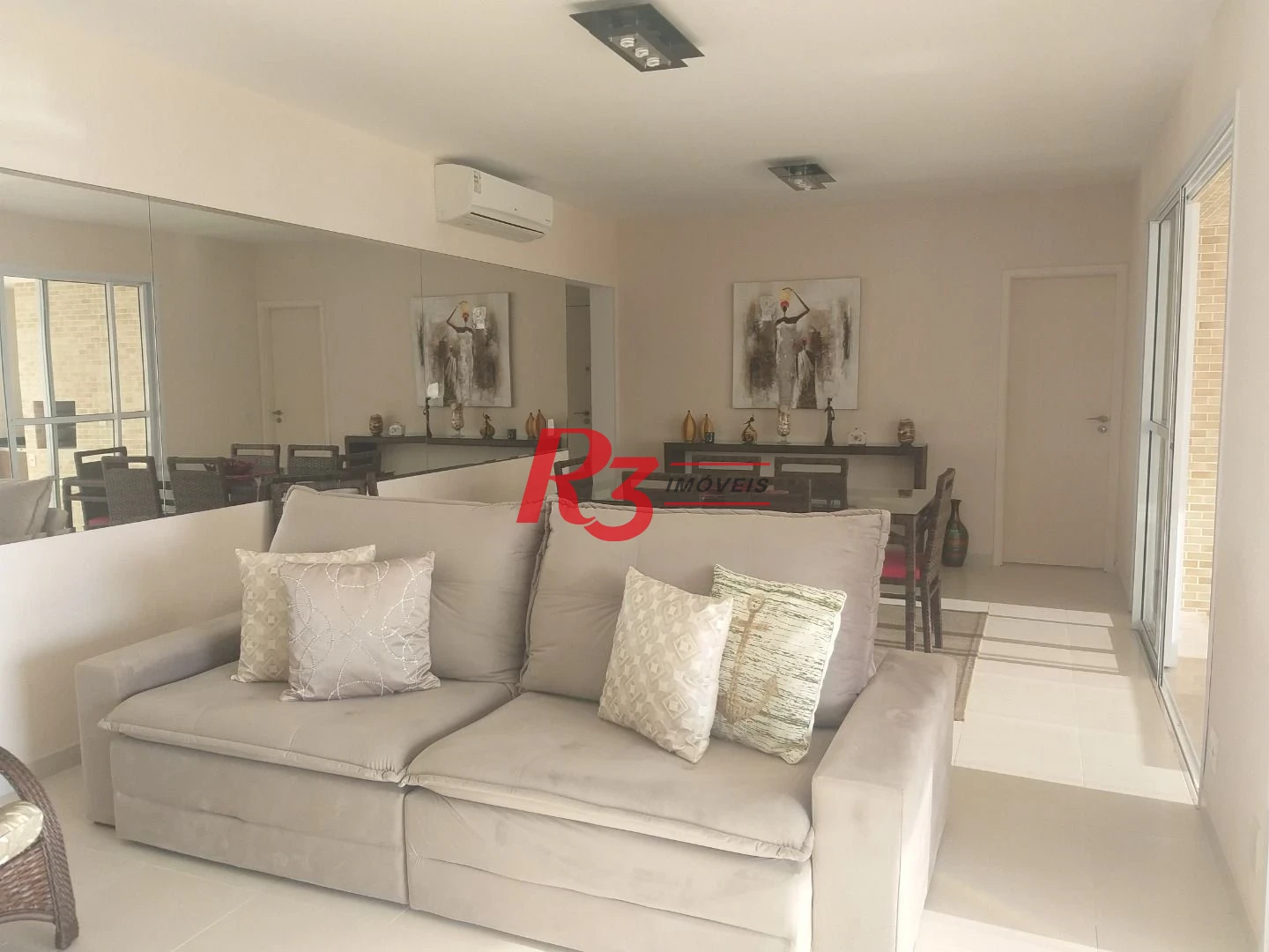 Apartamento com 3 dormitórios à venda, 158 m² por R$ 1.050.000,00 - Enseada - Guarujá/SP