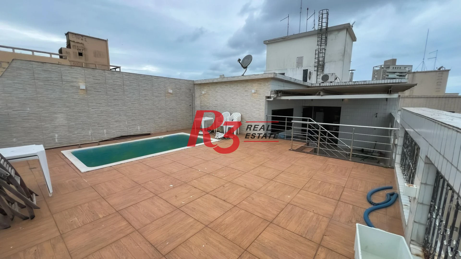 Excelente cobertura dúplex com 404m2 de área