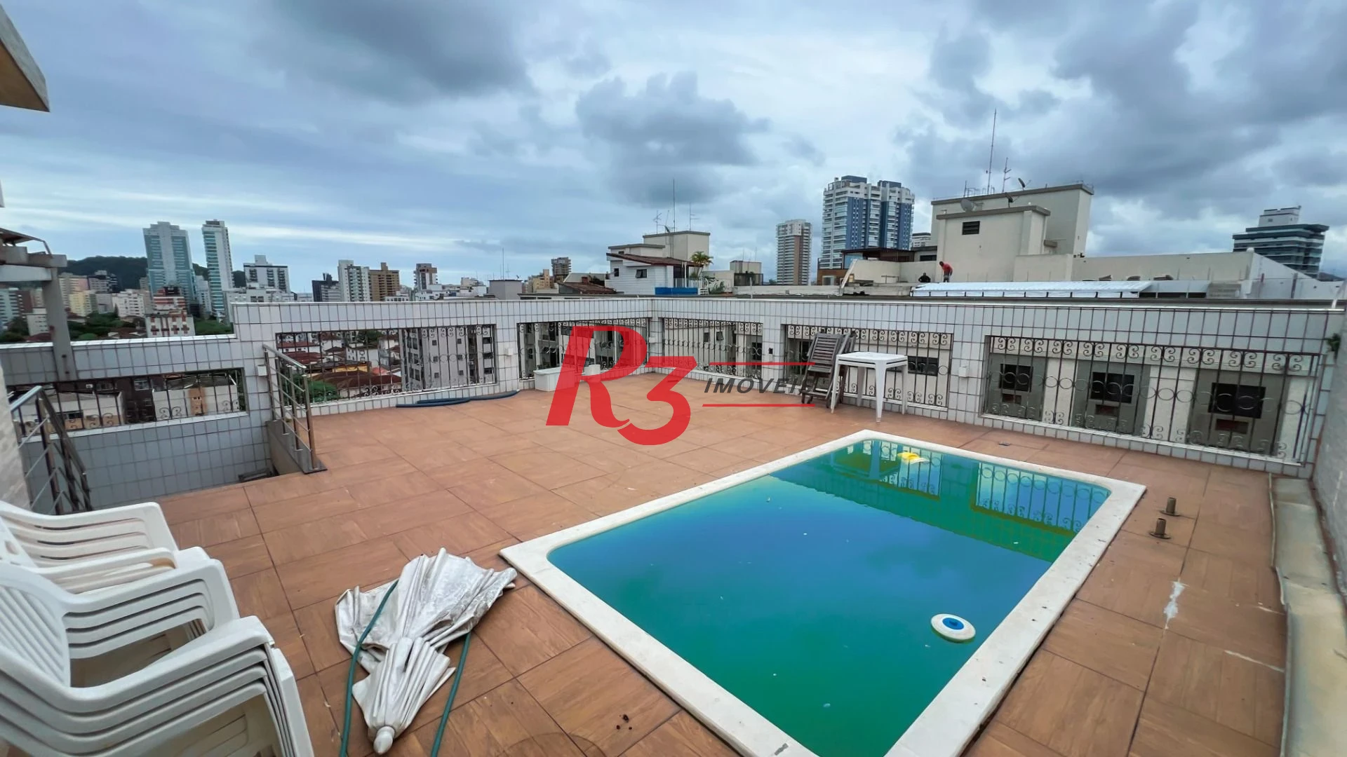 Excelente cobertura dúplex com 404m2 de área