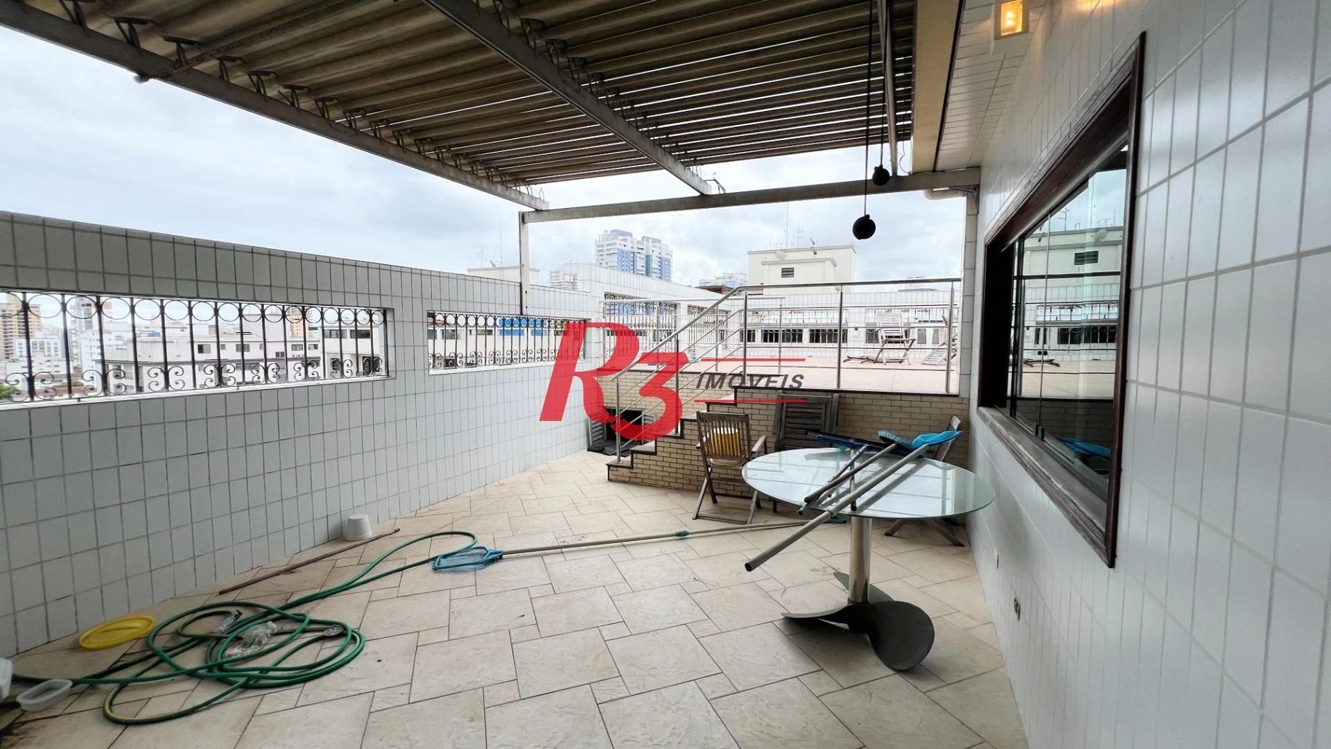 Excelente cobertura dúplex com 404m2 de área