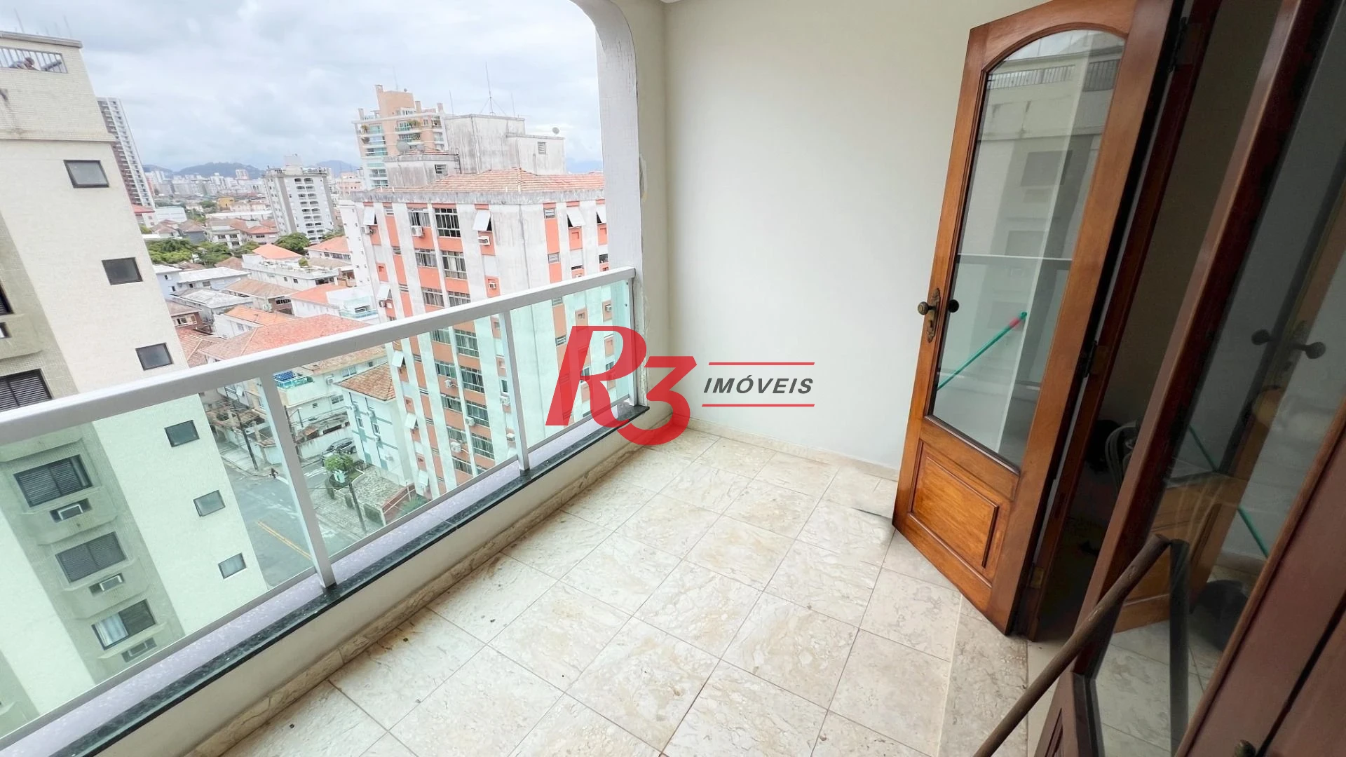 Excelente cobertura dúplex com 404m2 de área