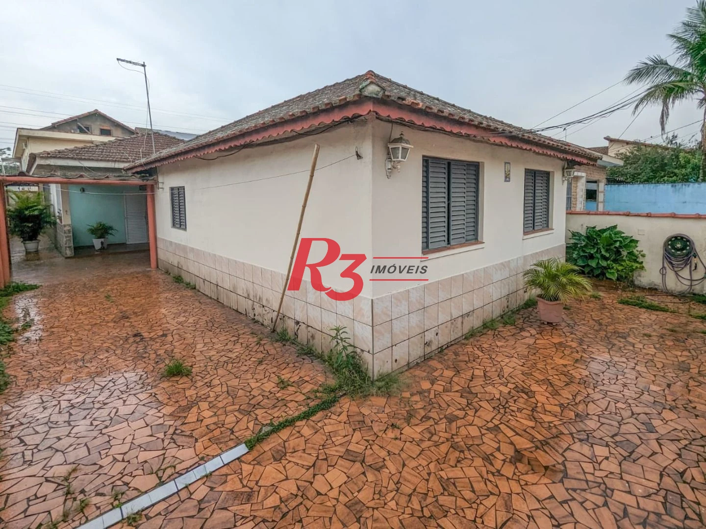 Casa com 2 dormitórios à venda, 300 m² por R$ 650.000,00 - Jardim Casqueiro - Cubatão/SP