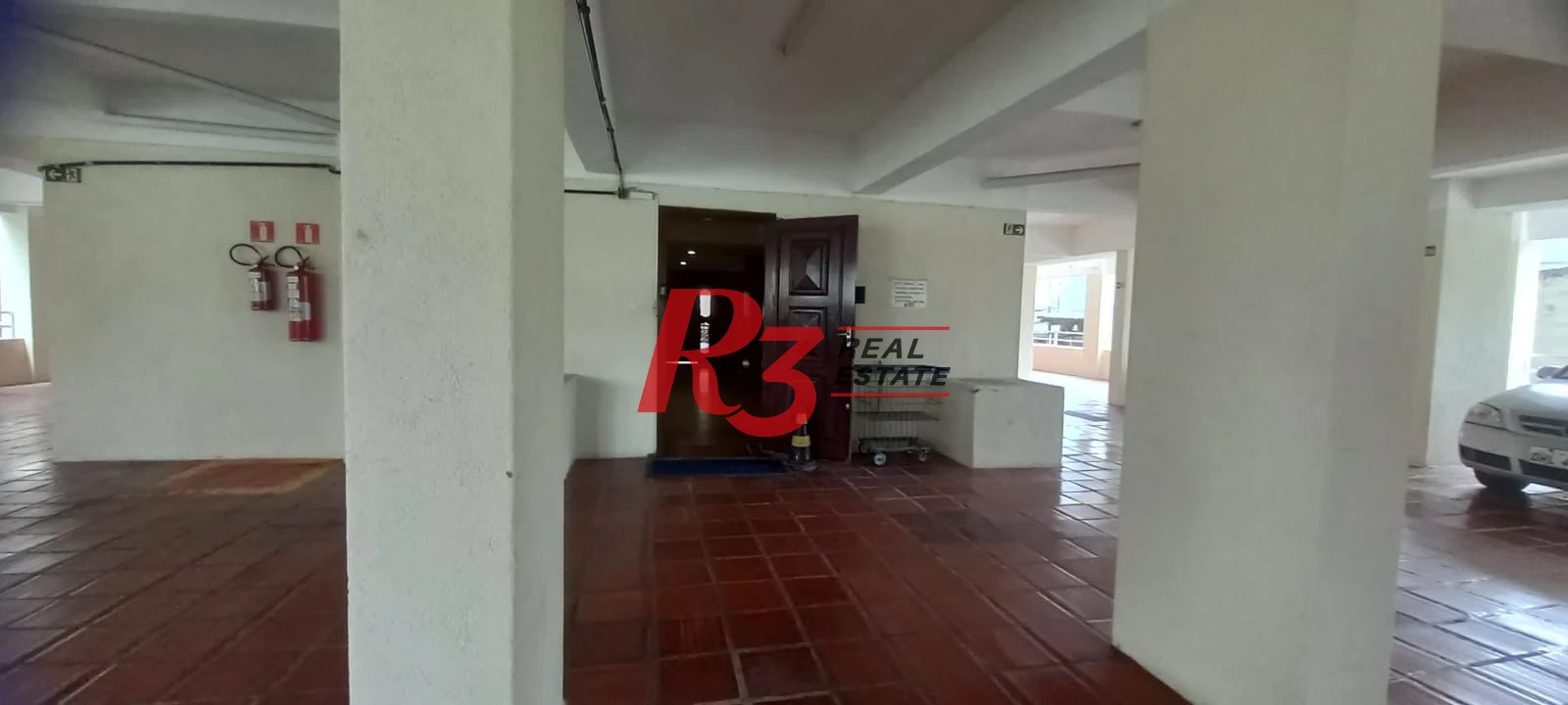 Apartamento amplo de 1 quarto à venda no Centro de São Vicente.